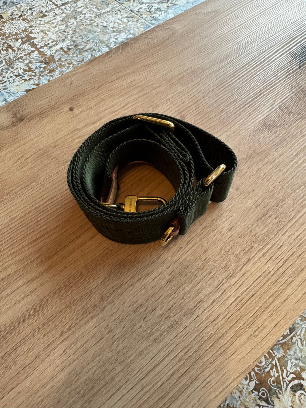 LOUIS VUITTON SCHULTERRIEMEN