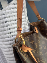 Lade das Bild in den Galerie-Viewer, LOUIS VUITTON GRACEFULL PM
