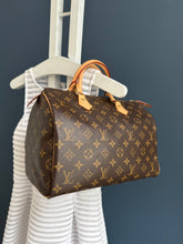 Lade das Bild in den Galerie-Viewer, LOUIS VUITTON SPEEDY 30
