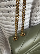 Lade das Bild in den Galerie-Viewer, YSL LOULOU SMALL
