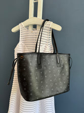 Lade das Bild in den Galerie-Viewer, MCM SHOPPER MEDIUM
