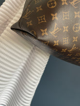 Lade das Bild in den Galerie-Viewer, LOUIS VUITTON GRACEFUL MM
