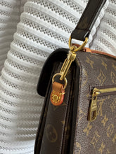 Lade das Bild in den Galerie-Viewer, LOUIS VUITTON MÉTIS
