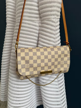 Lade das Bild in den Galerie-Viewer, LOUIS VUITTON FAVORITE MM
