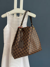 Lade das Bild in den Galerie-Viewer, LOUIS VUITTON GRACEFUL MM
