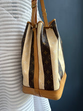 Lade das Bild in den Galerie-Viewer, LOUIS VUITTON NOÉ GRANDE RAYURES
