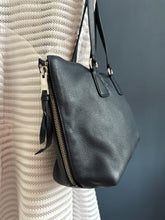 Lade das Bild in den Galerie-Viewer, PRADA SHOPPER
