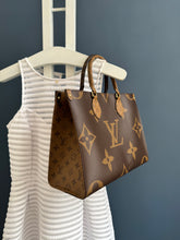 Lade das Bild in den Galerie-Viewer, LOUIS VUITTON ONTHEGO MM
