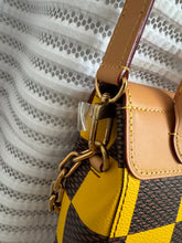 Lade das Bild in den Galerie-Viewer, LOUIS VUITTON NANO STRAMER BAG
