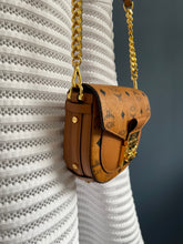 Lade das Bild in den Galerie-Viewer, MCM PATRICIA MINI BAG
