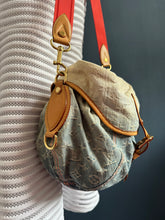 Lade das Bild in den Galerie-Viewer, LOUIS VUITTON SUNSHINE BLUE DENIM
