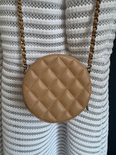 Lade das Bild in den Galerie-Viewer, CHANEL ROUND CLUTCH
