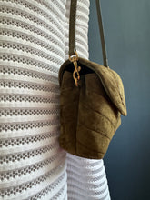 Lade das Bild in den Galerie-Viewer, YSL LOULOU TOY
