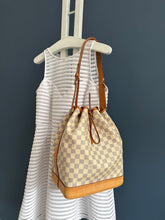 Lade das Bild in den Galerie-Viewer, LOUIS VUITTON NOÉ GRANDE
