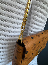 Lade das Bild in den Galerie-Viewer, MCM TRACY

