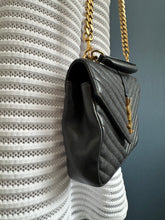 Lade das Bild in den Galerie-Viewer, YSL COLLEGE MEDIUM
