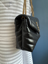 Lade das Bild in den Galerie-Viewer, YSL LOULOU SMALL

