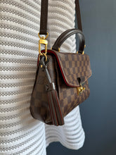 Lade das Bild in den Galerie-Viewer, LOUIS VUITTON CROISETTE
