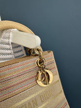 Lade das Bild in den Galerie-Viewer, DIOR LADY D-LITE
