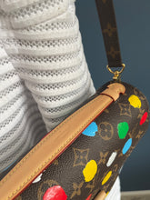 Lade das Bild in den Galerie-Viewer, LOUIS VUITTON MÉTIS YAYOI KUSAMA DOTS

