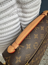 Lade das Bild in den Galerie-Viewer, LOUIS VUITTON MÉTIS
