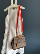 Lade das Bild in den Galerie-Viewer, LOUIS VUITTON CLUNY BB
