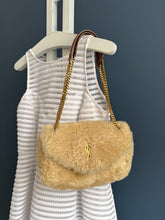 Lade das Bild in den Galerie-Viewer, YSL PUFFER
