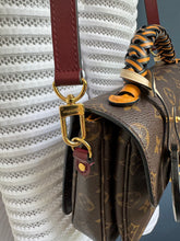 Lade das Bild in den Galerie-Viewer, LOUIS VUITTON MÉTIS
