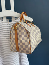 Lade das Bild in den Galerie-Viewer, LOUIS VUITTON SPEEDY 30 MIT SCHULTERRIEMEN
