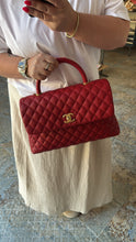 Lade das Bild in den Galerie-Viewer, CHANEL COCO
