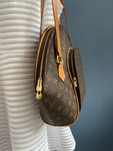 Lade das Bild in den Galerie-Viewer, LOUIS VUITTON ELLIPSE GM
