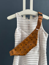 Lade das Bild in den Galerie-Viewer, MCM GÜRTELTASCHE
