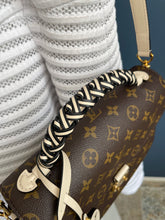 Lade das Bild in den Galerie-Viewer, LOUIS VUITTON MÉTIS CREME
