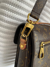 Lade das Bild in den Galerie-Viewer, LOUIS VUITTON MÉTIS
