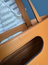 Lade das Bild in den Galerie-Viewer, MCM SHOPPER
