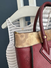 Lade das Bild in den Galerie-Viewer, LOUIS VUITTON ON MY SIDE PM
