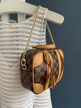 Lade das Bild in den Galerie-Viewer, LOUIS VUITTON VALISETTE BB
