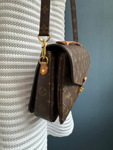 Lade das Bild in den Galerie-Viewer, LOUIS VUITTON MÉTIS
