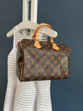 Lade das Bild in den Galerie-Viewer, LOUIS VUITTON SPEEDY 25
