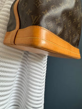 Lade das Bild in den Galerie-Viewer, LOUIS VUITTON NOÉ GRANDE

