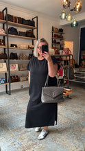 Lade das Bild in den Galerie-Viewer, YSL LOULOU MEDIUM
