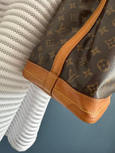 Lade das Bild in den Galerie-Viewer, LOUIS VUITTON NOÉ GRANDE
