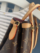 Lade das Bild in den Galerie-Viewer, LOUIS VUITTON SOUFFLOT BB
