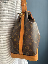 Lade das Bild in den Galerie-Viewer, LOUIS VUITTON NOÉ GRANDE
