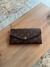 Lade das Bild in den Galerie-Viewer, LOUIS VUITTON SARAH
