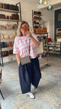 Lade das Bild in den Galerie-Viewer, LOUIS VUITTON DOUBLE ZIP POCHETTE REVERSE
