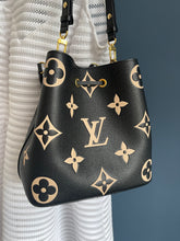 Lade das Bild in den Galerie-Viewer, LOUIS VUITTON NÉONOÉ BICOLOR
