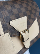 Lade das Bild in den Galerie-Viewer, LOUIS VUITTON BEAUMARCHAIS
