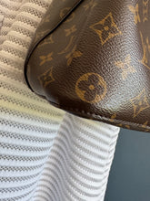 Lade das Bild in den Galerie-Viewer, LOUIS VUITTON NÉONOÉ
