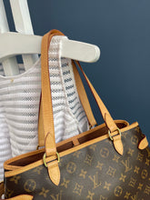 Lade das Bild in den Galerie-Viewer, LOUIS VUITTON BATIGNOLLES
